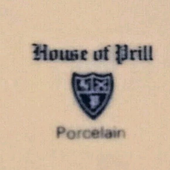 House of Prill Porcelain Poppy Lidded Storage Container Pre-owned. - Picture 6 of 6